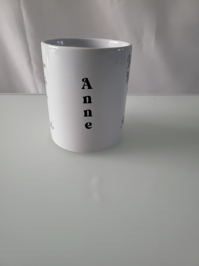 MUG Râleuse chiante mais adorable prénom